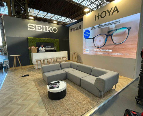 High-tech standbouw met Aluvision voor Hoya op de Bold Optical Fair door Bridge EF