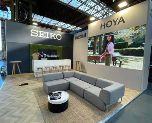 High-tech standbouw met Aluvision voor Hoya op de Bold Optical Fair door Bridge EF