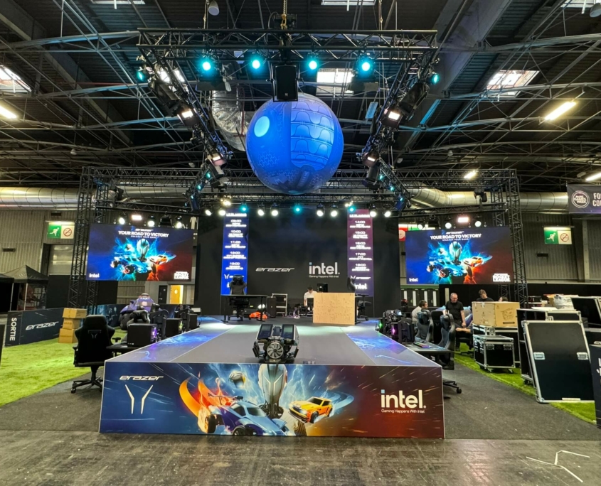 Bridge helpt bij stand Erazer Paris Gaming Week